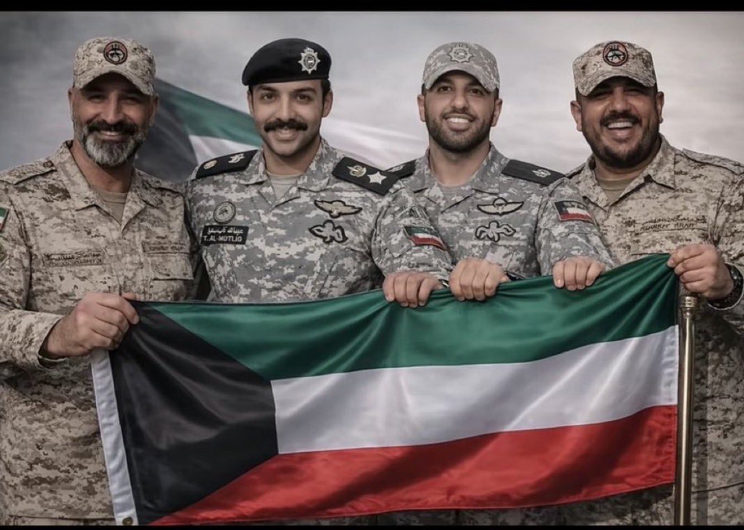 مع توقف الحرب، لا ننسى شهداء الكويت الأبرار الي ضحوا بحياتهم دفاعا عن الوطن 🕊️🇰🇼

• وليد مجيد سليمان
• عبدالعزيز عبدالمحسن داخل ناصر
• عبدالله عماد الشراح
• فهد عبدالعزيز المجمد

اللهم ارحمهم وأجعل قبورهم روضة من رياض الجنة وتقبلهم مع الشهداء والأبرار ❤️