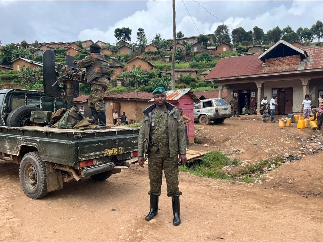 FMLarousse's tweet image. #EXCLUSIF: Les Forces Armées de la #RDCongo (@FARDC_Info) annoncent s'être redéployées dans plusieurs villages du territoire de #Lubero après le retrait des troupes de l'Alliance Fleuve Congo/Mouvement du 23 Mars (#AFC-#M23).

Il s'agit des agglomérations de #Masereka, #Vuvutama,