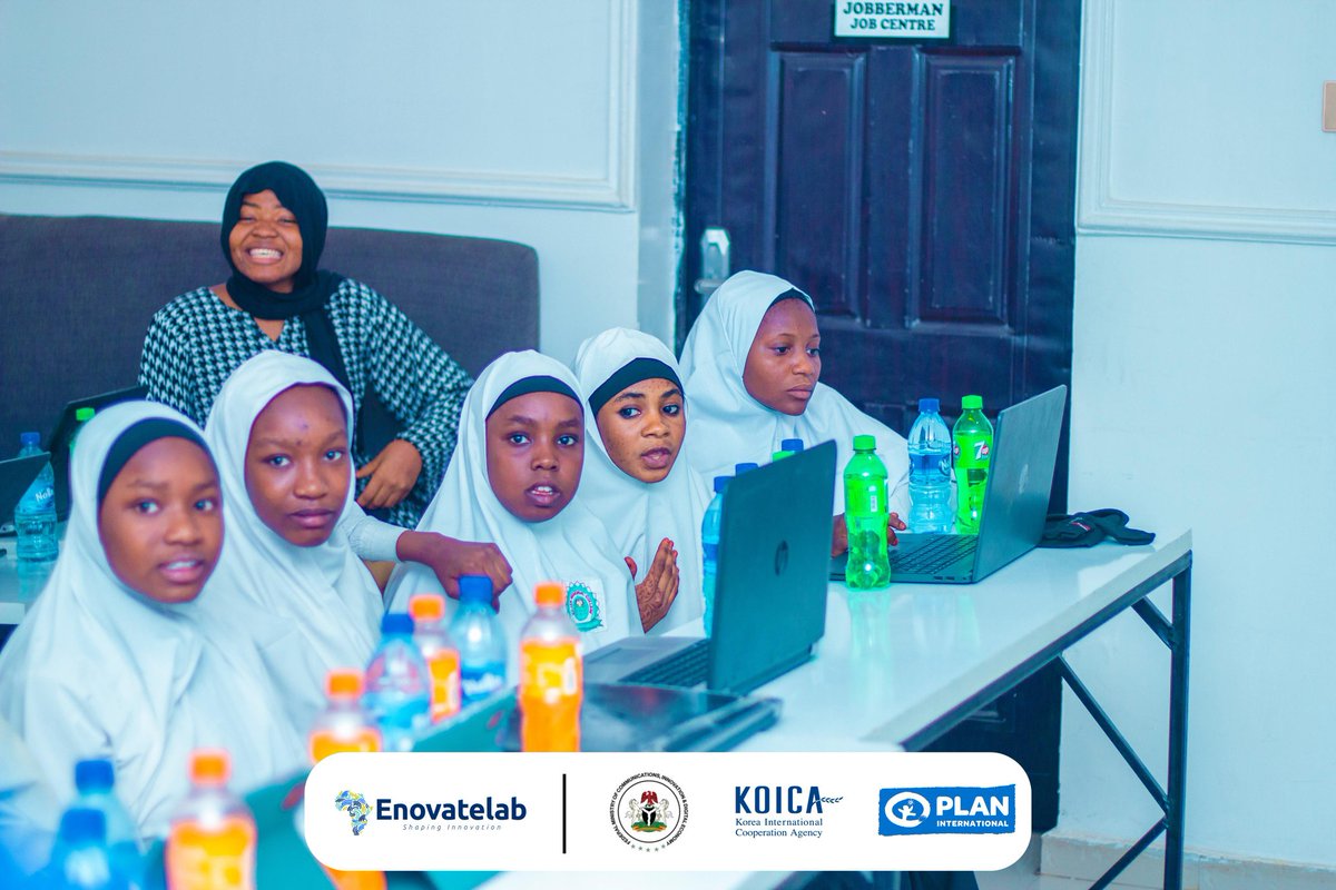Enovatelab's tweet image. Moments from the mentorship sessions where ideas are refined, solutions strengthened, and confidence built.

#GirlsInICT #WomenInTech #STEMGirls #DigitalFuture