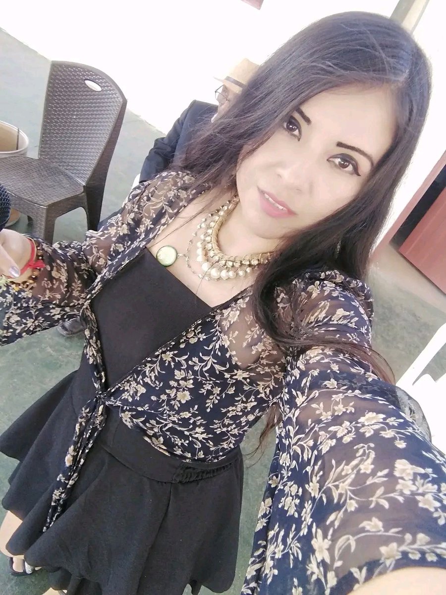 rosalin_peru's tweet photo. #Rossalynda_Cumbia_Sureña_Perú_Oficial #rossalynda_princesa_de_la_cumbia_sureña_lágrimas #LUZ_PRODUCCIONES_JULIACA_PERÚ #Rosalyn_La_Voz_Sinfónica_Del_Alma #Internacional_Mar_De_Lagrimas_Sureñas_Rossalynda #PrincesaSureña https://t.co/SXlWVNmbNK