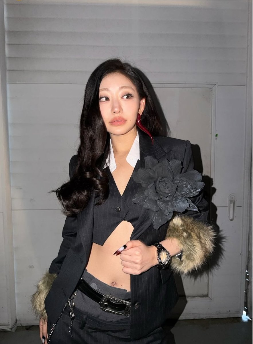 kissym0a's tweet image. Mothering