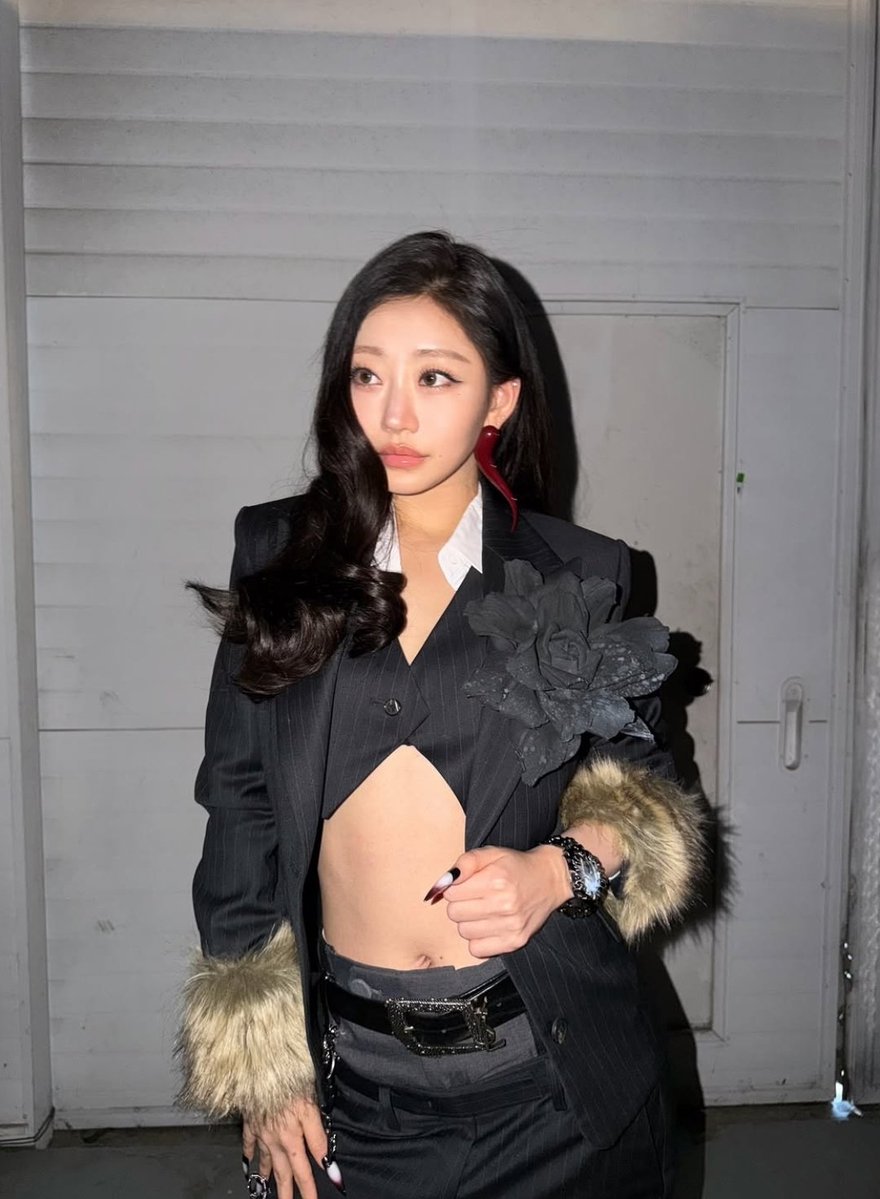 kissym0a's tweet image. Mothering