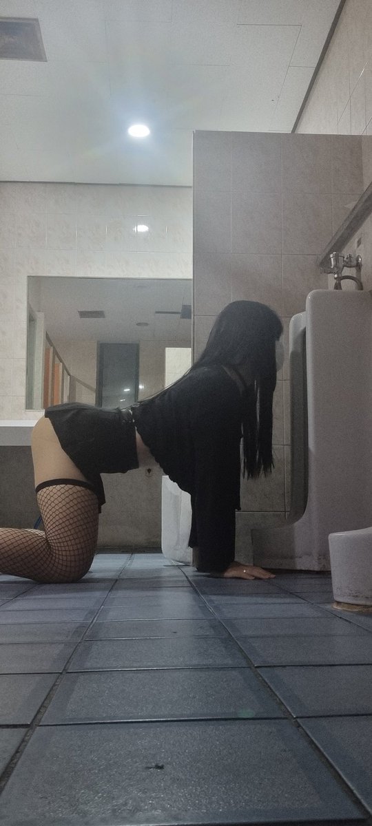 소변기 성애자 tweet media