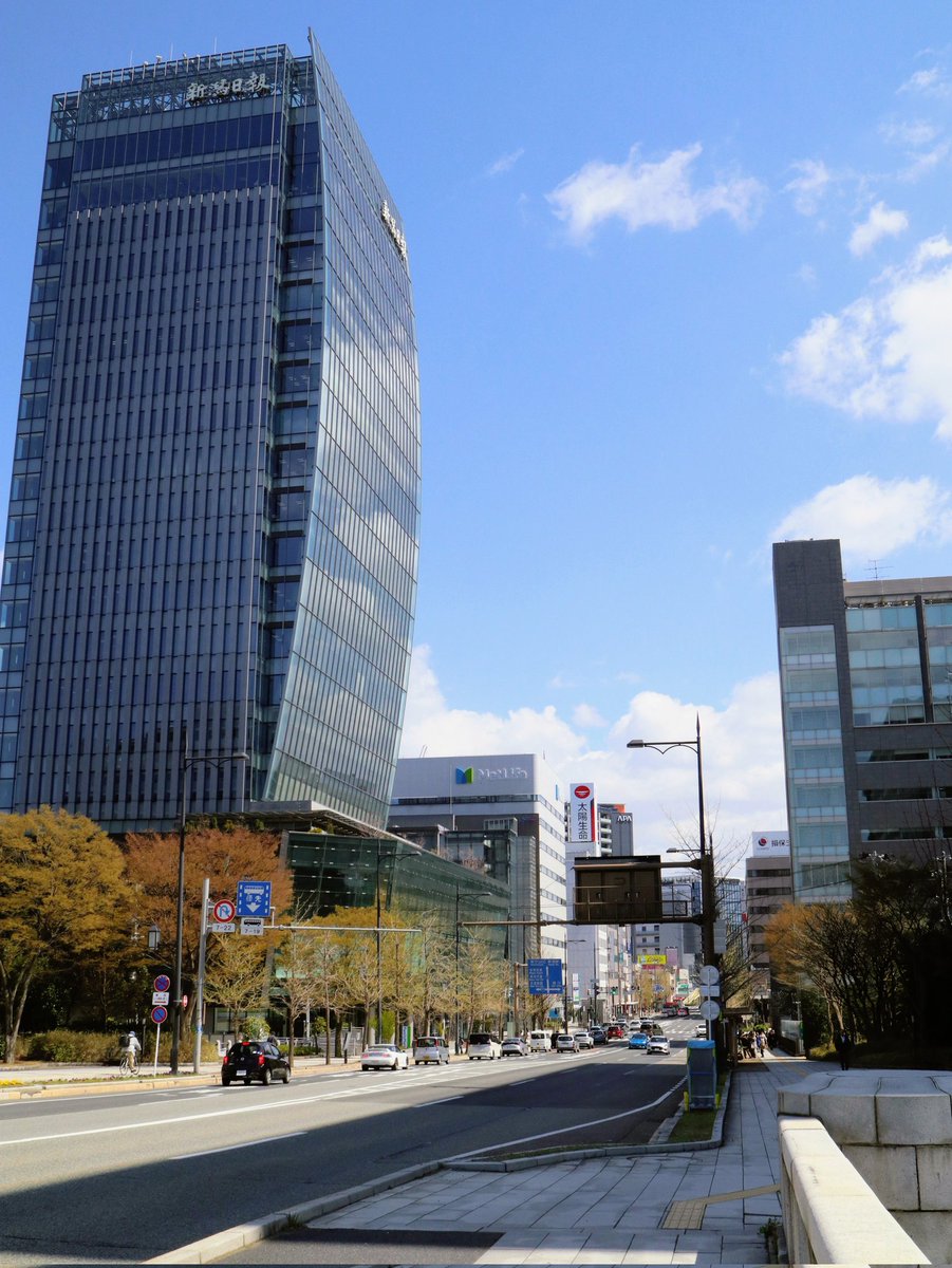 ujucosnap's tweet photo. April 8, 2026
新潟市＊萬代橋
#撮り歩き https://t.co/ihMxIHWYwn