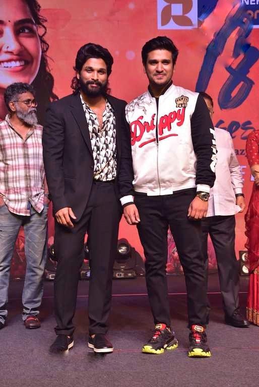 actor_Nikhil's tweet image. Wishing @alluarjun bhai a Very Very Happy Birthday.  Another Astonishing Amazing Look for #Raaka 🔥🔥🔥 Hats off to the Makeover.