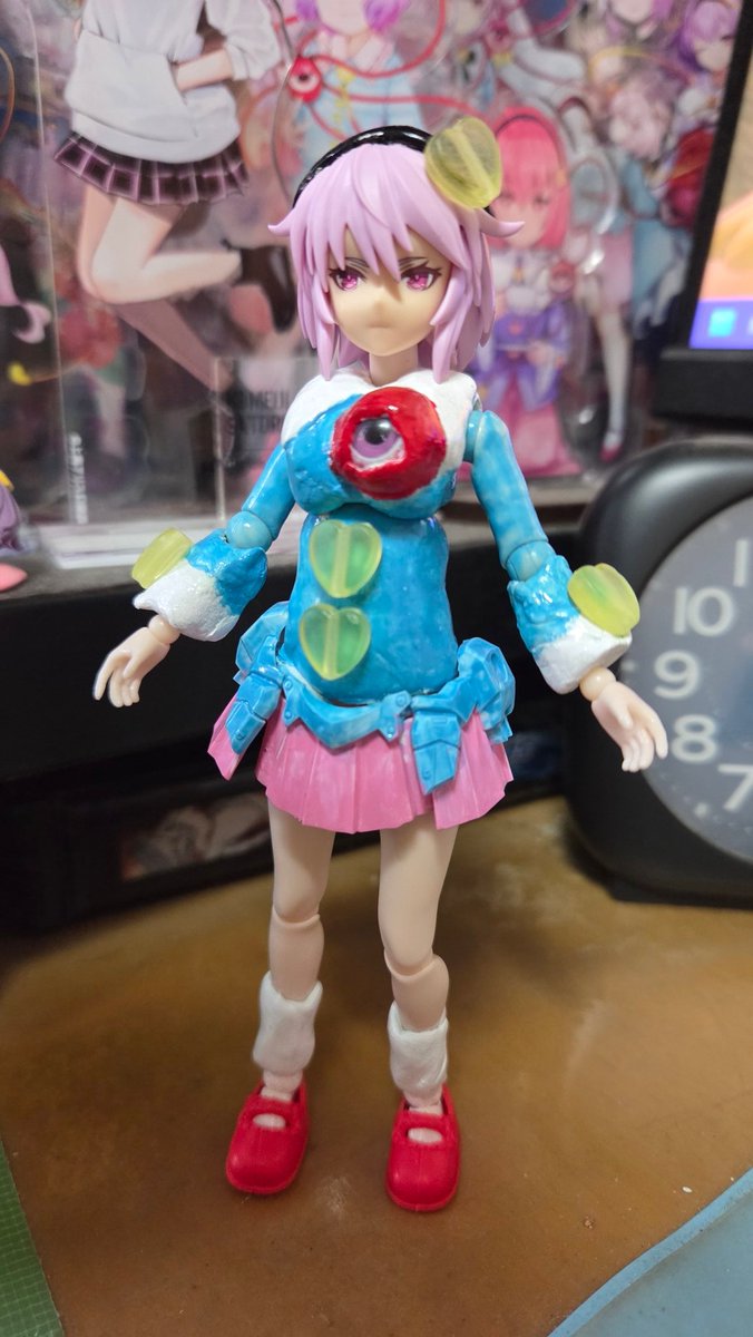 4877BreakTime's tweet photo. #古明地さとり 様の可動フィギュア作ったぞぉ!!
色々失敗はしてるし妥協しまくってるんだけど無事に完成しましたぜ
主に使ったのは素材ちゃん、エポキシパテ、30ミニッツシスターズのネヴァリアの顔とヘアーパーツのショートピンク等色々…前回のさとり様人形の余り素材も使ったよ♪
 #東方Project https://t.co/qgiTgyJBVK