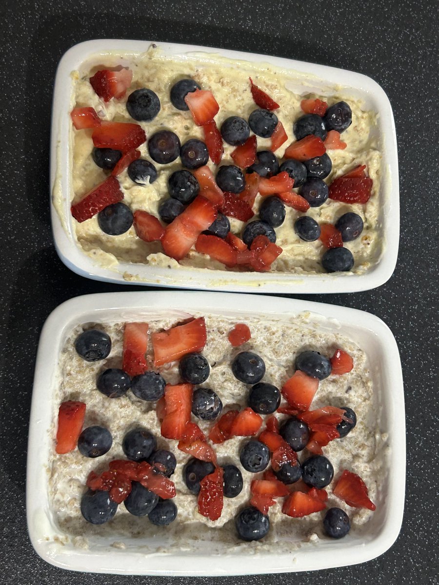 aston1970ap's tweet image. I made two breakfast dishes. 1 with mashed up Weetabix and 1 with mashed up Cheerios. Mixed with a flavoured yogurt and some fat free fromage frais. I added some maple syrup n cinnamon after I had taken the photo. They are yummy 😋
 1swip each if anyone is doing #slimmingworld