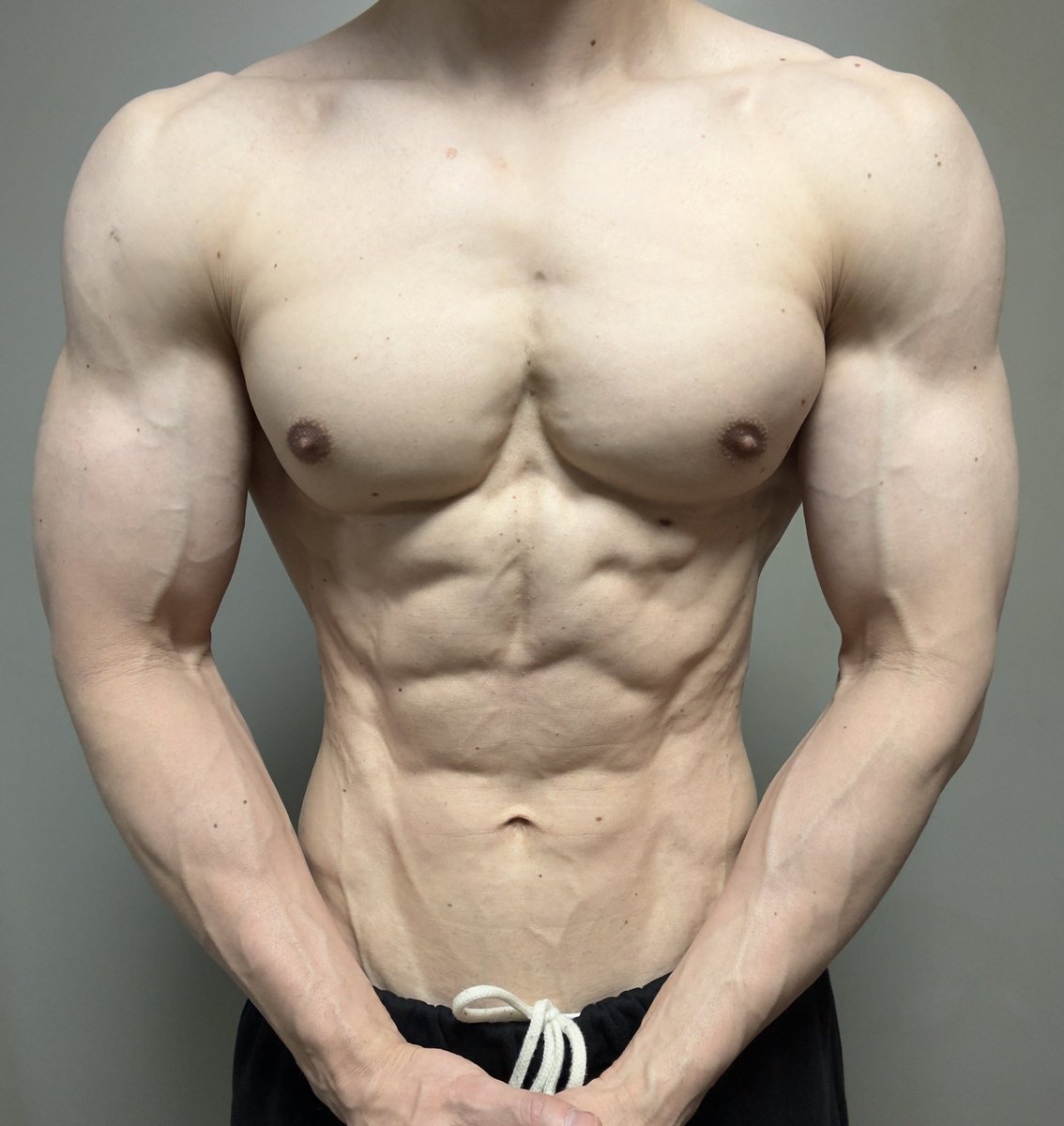 むねきんfitness tweet media