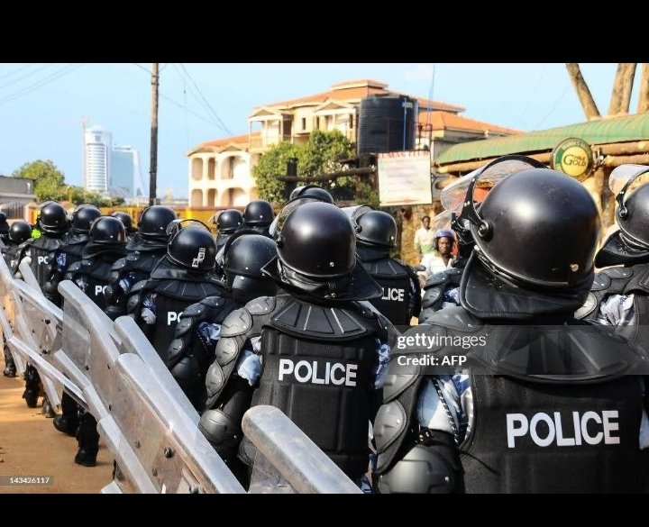 juli43720's tweet photo. Uganda's stepping up security game! Advanced tech and tools for our security forces = safer streets and a stronger nation #SafeUganda #TechForSecurity
#GoldenPosts https://t.co/G4ZJaPk67L