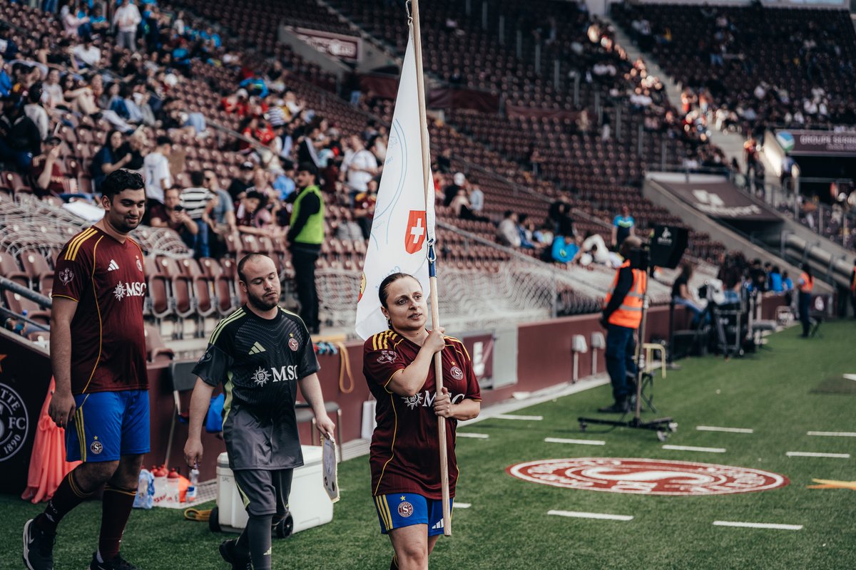 ServetteFC's tweet photo. Le SFC participe pour la 1ère fois à la Swiss Inclusion League 😍⚽️

📅 Rendez-vous le 12 avril à Lausanne pour une journée placée sous le signe de l’inclusion et du fair-play durant laquelle nos couleurs seront représentées par l’Association Sportive Schtroumpfs Genève 👏🇱🇻 https://t.co/9sjiFZvFGy
