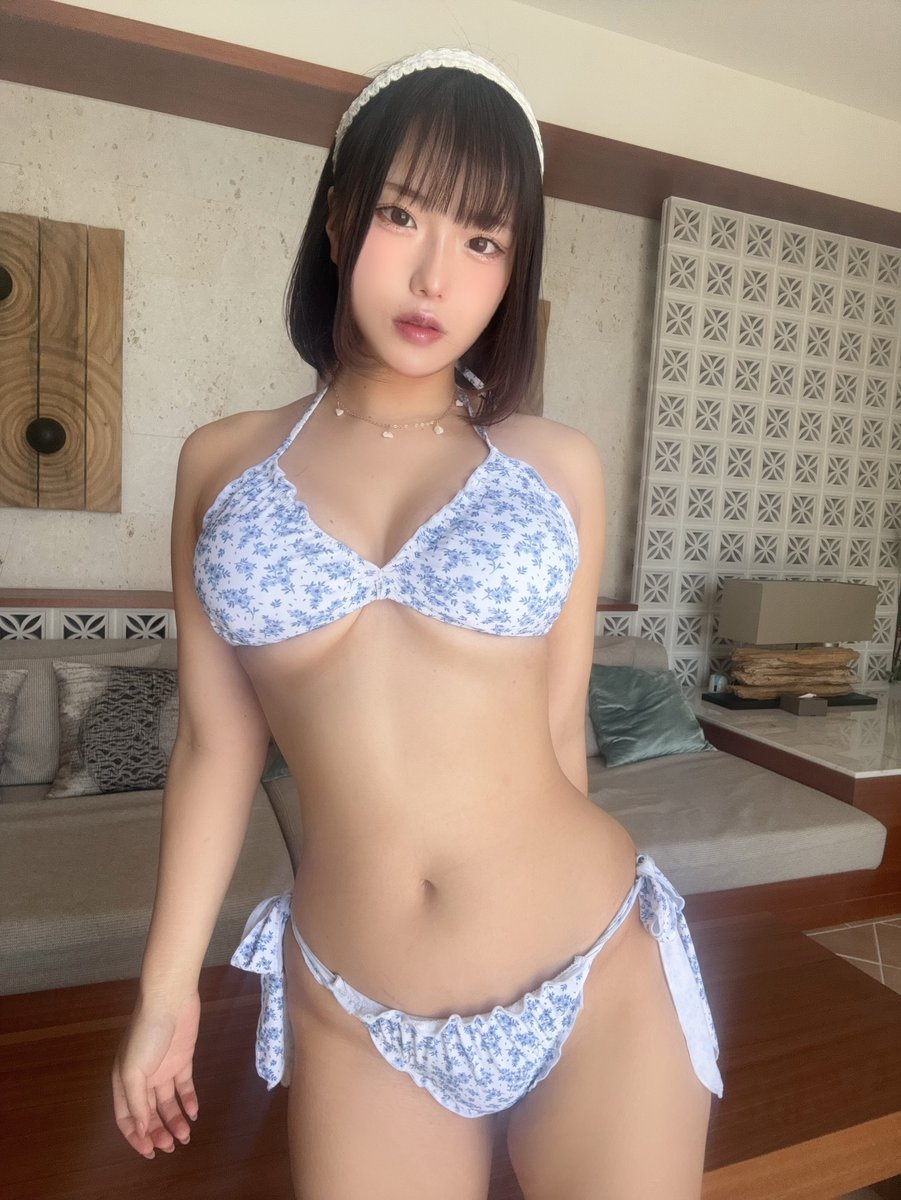tadanoasahi's tweet photo. むちむち体型すき？ https://t.co/lIBNWAEENN