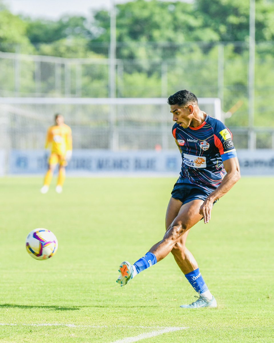 brycemiranda23's tweet image. Hard-fought away win,Big three points secured — we move⚡️💪🏻
#GodAboveAll🙏🏻
.
#IndianFootball #DHFC #IndianFootballLeague
