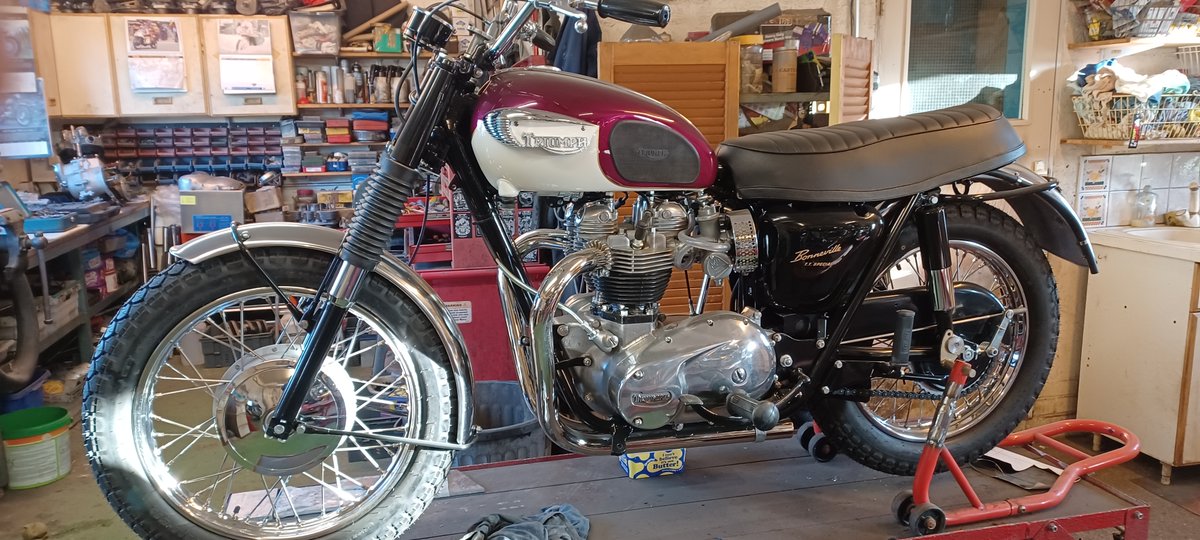 ClassicBikeShows tweet media