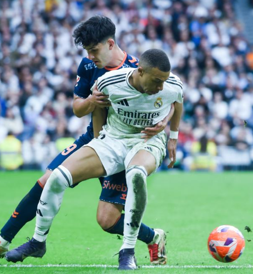 Iker❄️ tweet media