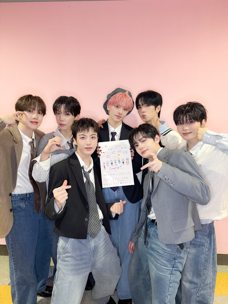 showchampion1's tweet image. #엔싸인 에게 반하는 주문 🪄
스쿳💕 스쿳💕

#쇼챔피언 에게 한발짝 더 SCOOT UP❗️

쇼요일엔 #쇼챔피언 🏆