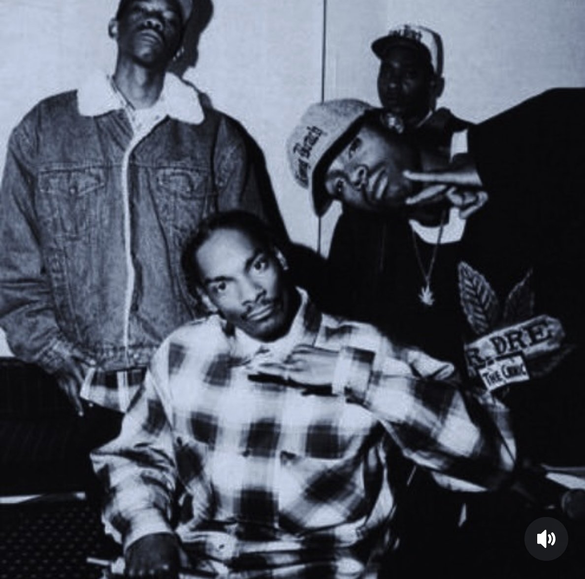 warrns160's tweet image. #kurupt
#snoopdogg
#dazdillinger
#joecool 🕊️
#crippin💙
#lbc
#southcentral
#westsideisthebestside
#dpgc