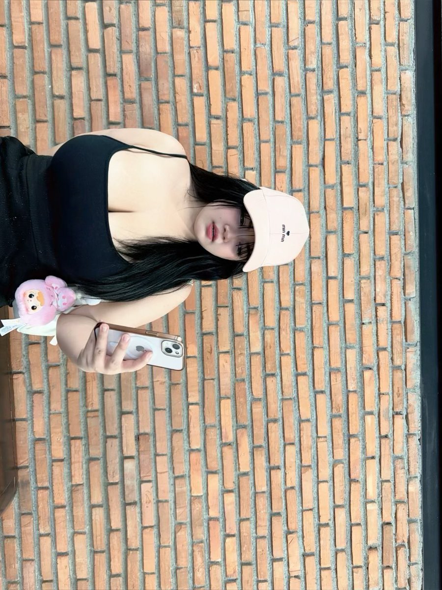 ชาเขียวหวานน้อย🍵 tweet media