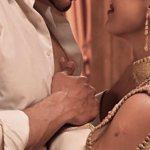 𓇢𓆸 tweet media