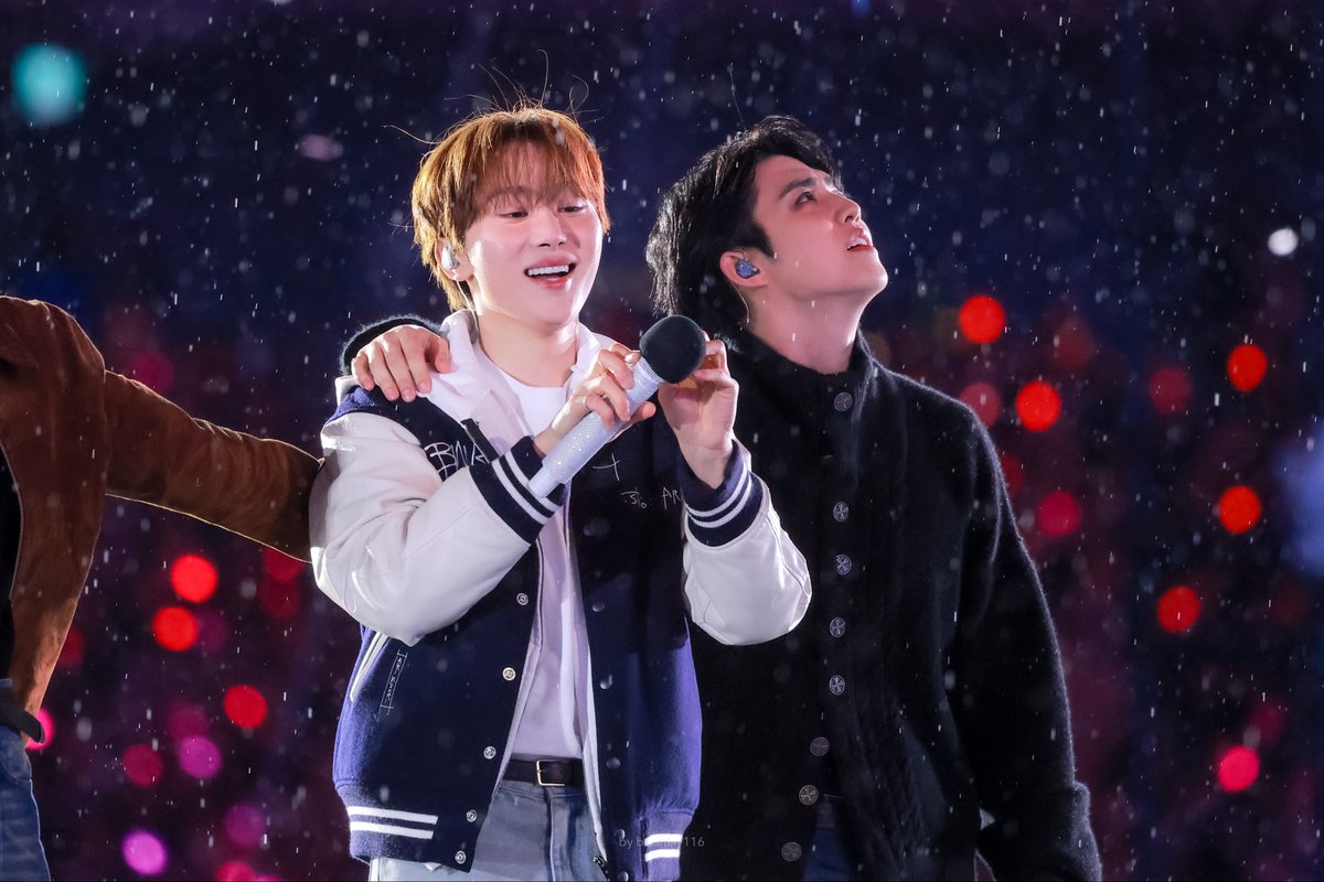 𝘉𝘰𝘰𝘮𝘪𝘭𝘺 tweet media