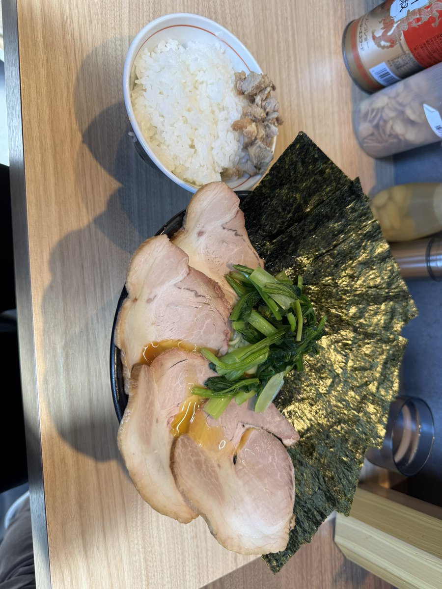 guっさん tweet media