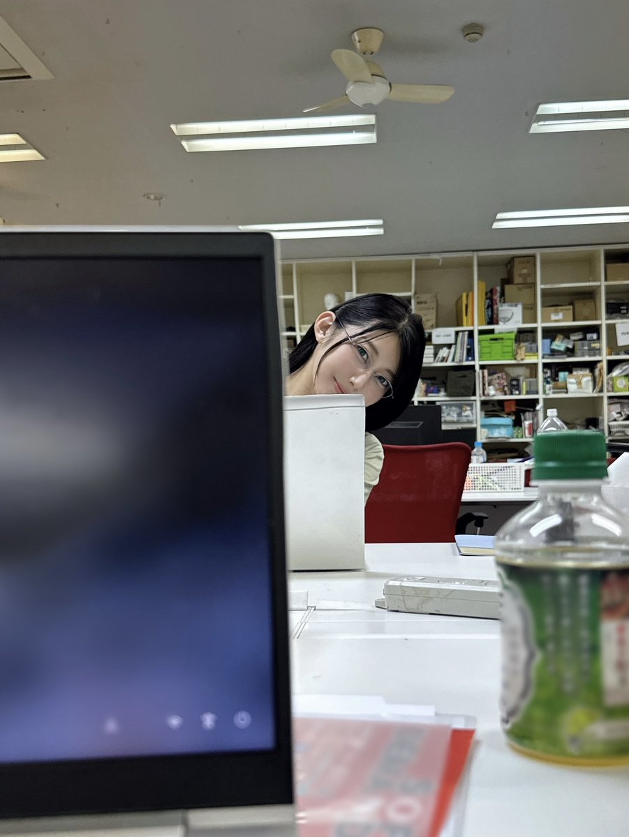 suisuisuimming's tweet photo. 新卒のみんなは撮影の研修中です。
遠慮しなくても好きなときに、
撮ってね。 https://t.co/JTwLIlpjs3