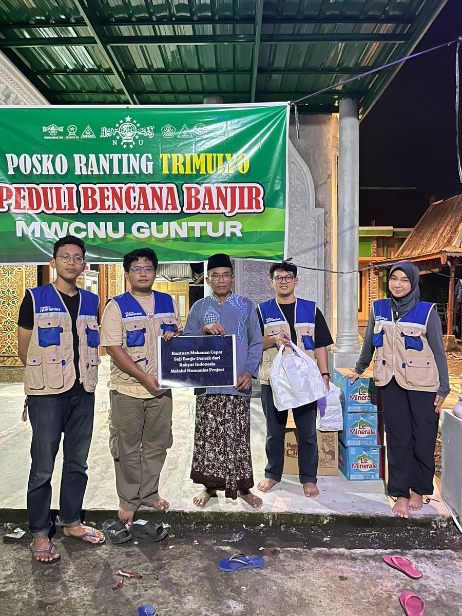 Humanies Project tweet media