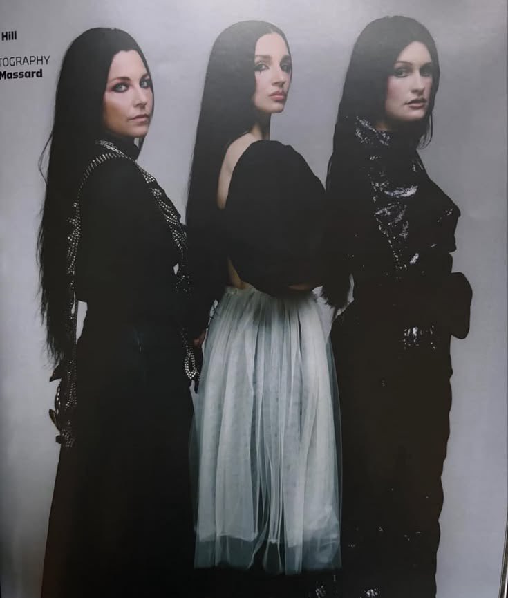 DailyAmyEv tweet media