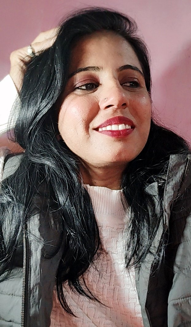 कृपया फ़ॉलो back करते ही Message Request में, आकर Hy Hy न करे..
 मुझे पहले ही किसी की Hy लगी है.....😎🌱