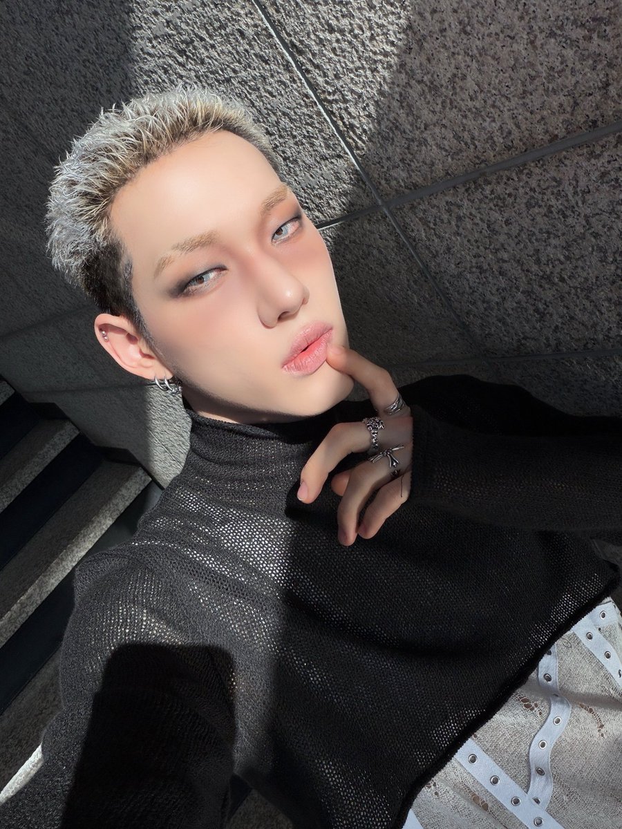BrasilXayden's tweet photo. 📷 • 08.04.26 • #XAYDEN com #YOUMIN em atualização no X

🐺: "Abril é da 04 line 🖤"

#ALL_H_OURS #올아워즈 #제이든 https://t.co/BtPwZqpNSa