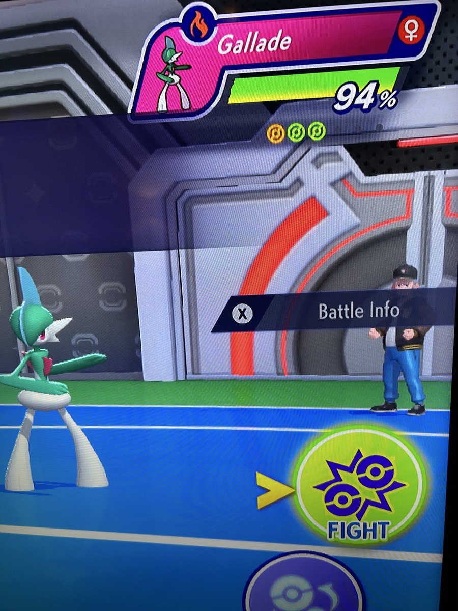 esolamentecelia's tweet photo. Trans Gallade #PokemonChampions https://t.co/2C8bmXVv5A