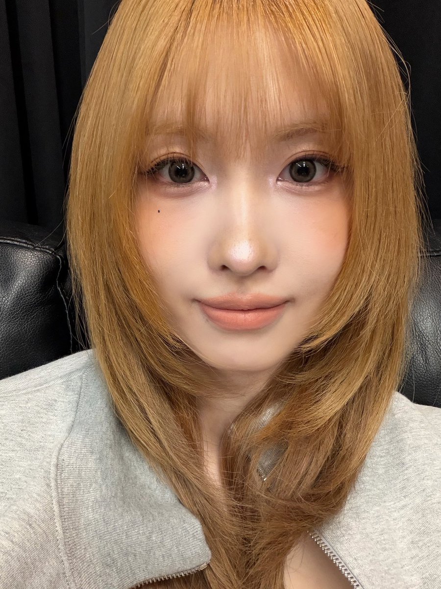 9WICE UPDATES tweet media