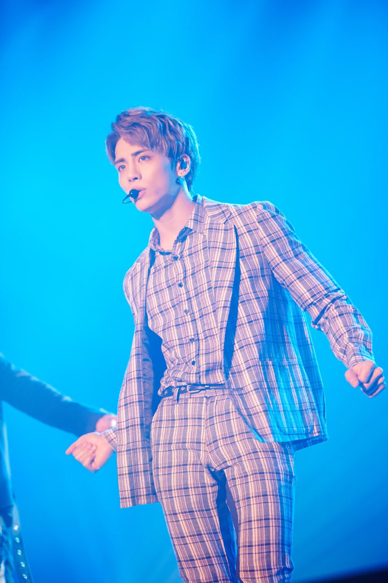 BANYuu7's tweet photo. #HAPPYJONGHYUNDAY
晴れて良かった✨
この暖かくなる感じと共にジョンヒョンが愛しいなぁと思うのがもう恒例だなぁ😌💎
そして、風が冷たいと切なさも思うのよね。。
彼の歌声は私の生涯のベストと言い切れる！！ https://t.co/CX8NuCD70E