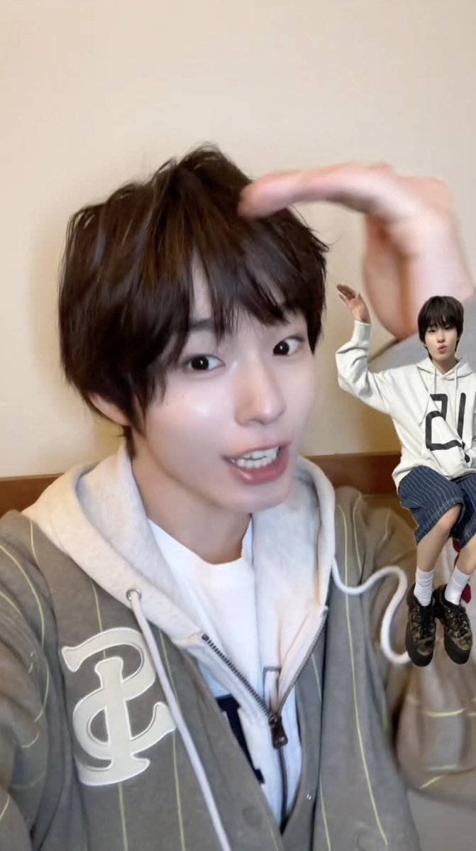 KickFlip tweet media