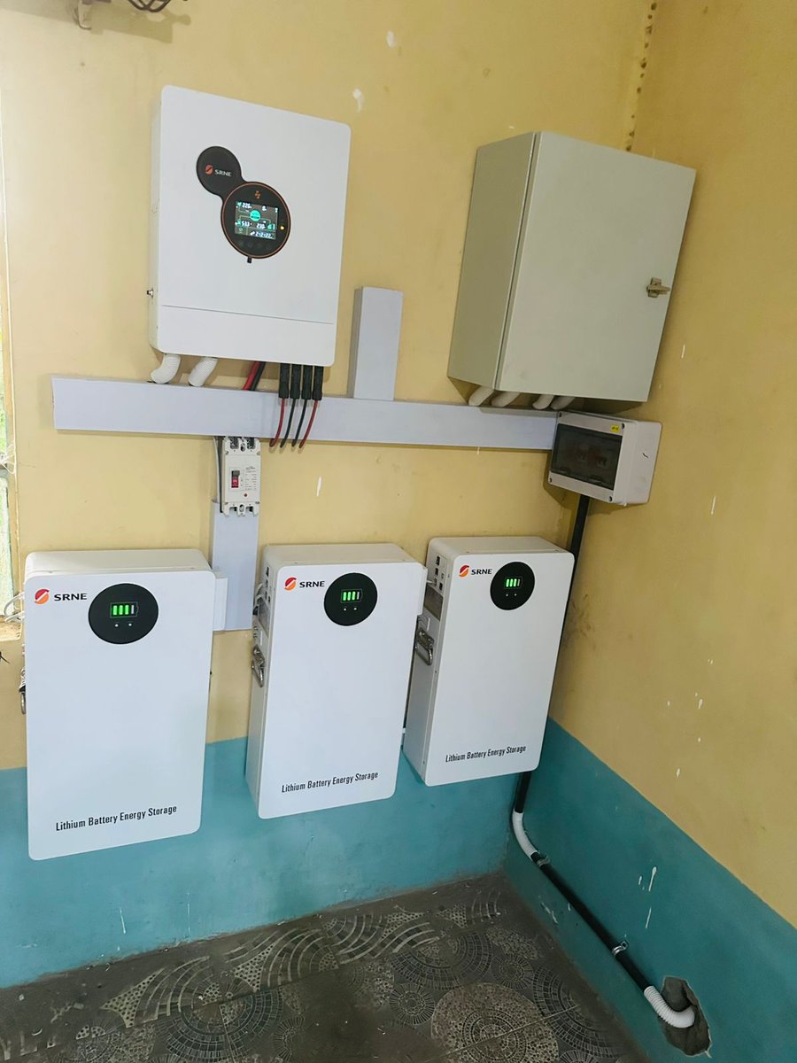 EnergyGrat6369's tweet photo. Project complete ✅
Nturumeti Secondary School now runs on reliable solar energy 🌞⚡ with integrated battery storage 🔋
Sustainable, efficient, and built to last.
📍 Ruiru, Spur Mall – 3rd Floor, Room T18
#SolarEnergy #CleanEnergy #Kenya #Renewables #SolarPower https://t.co/jJtY0qHiZB