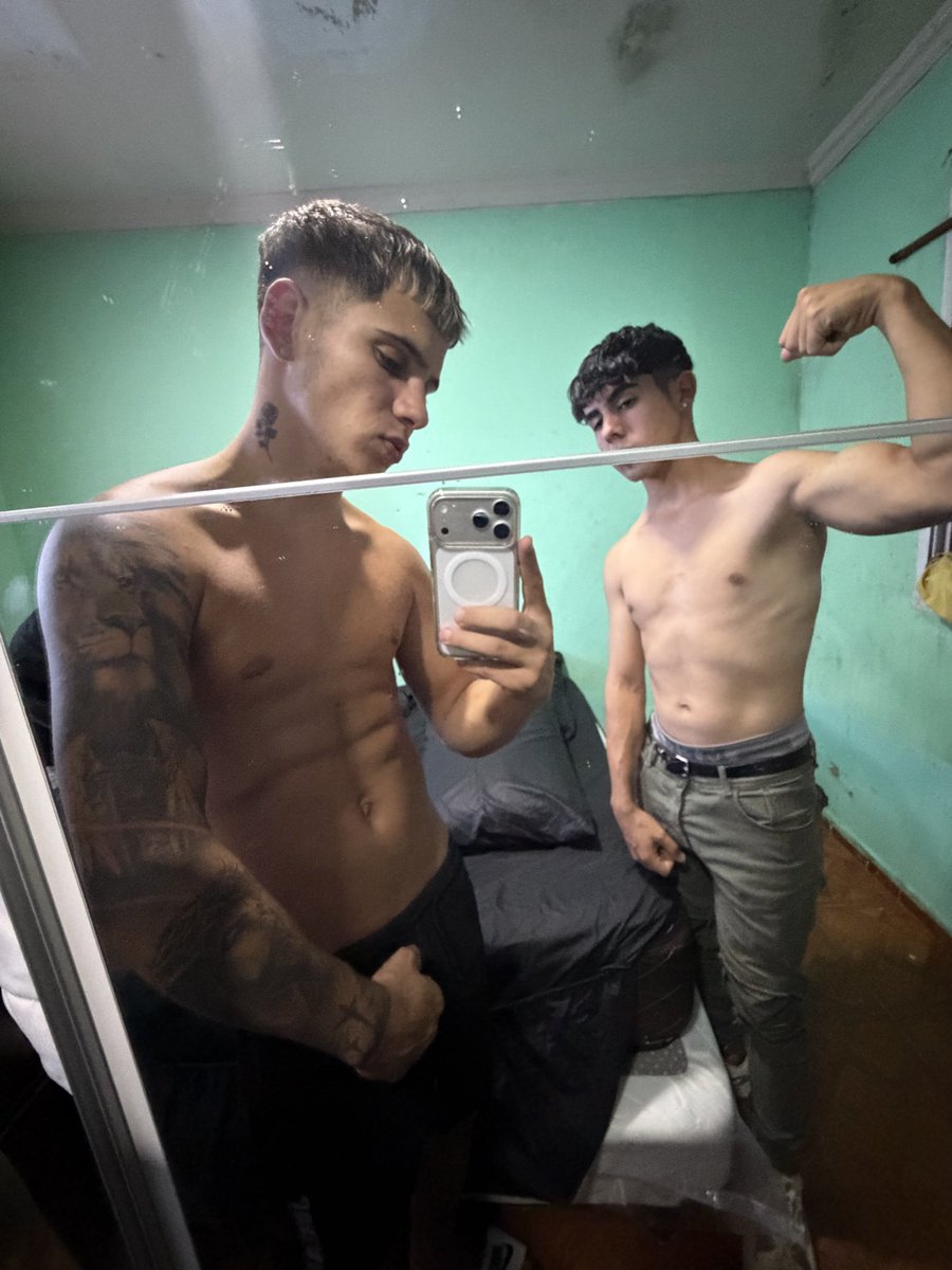 desousadios's tweet photo. https://t.co/lWLq9smHPY
Si querés ver la colaboración en mi Only fans está con mi amigo Kevin https://t.co/ikoYVWpp2A