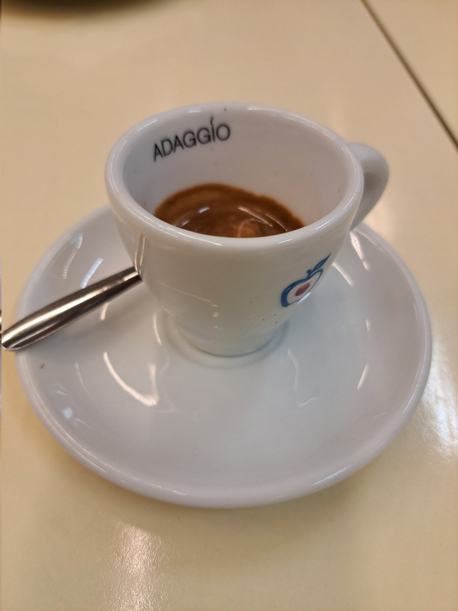 CARLESRIUS's tweet image. Bon dia, dia 
Un #cafè?
#CoffeeTime #Coffeemorning
#CoffeeLovers #Coffee