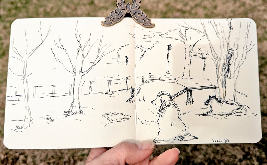 memonoe3's tweet image. 週末ドッグランでのスケッチ

#pleinairpril
#日々描く
#UrbanSketch