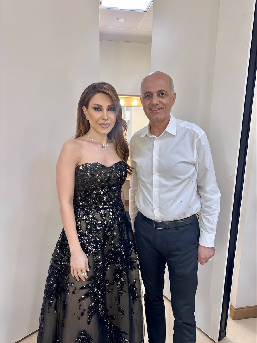 philipperiachy's tweet photo. كان لقاء مميز جمعني بالنجمة يارا  في #دبي أوبرا.
وكعادتها، أبدعت #يارا في حفلها،التفاعل كان لافتاً، والجمهور رافقها بكل كلمة وإحساس، في ليلة أثبتت فيها مرة جديدة مكانتها الفنية وحب الناس لها.
@yara_lb https://t.co/mhZiLy18k9