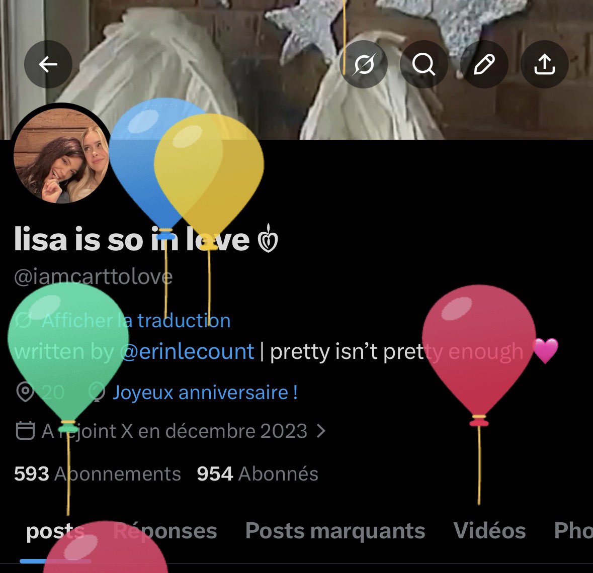 lisa is so in love 𑣿 tweet media