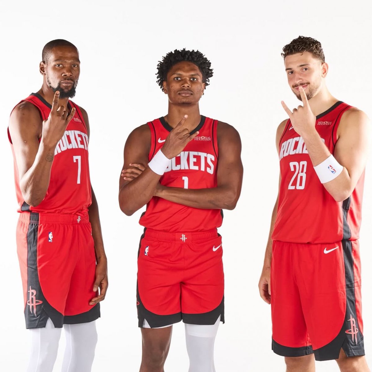 Hoop Central tweet media