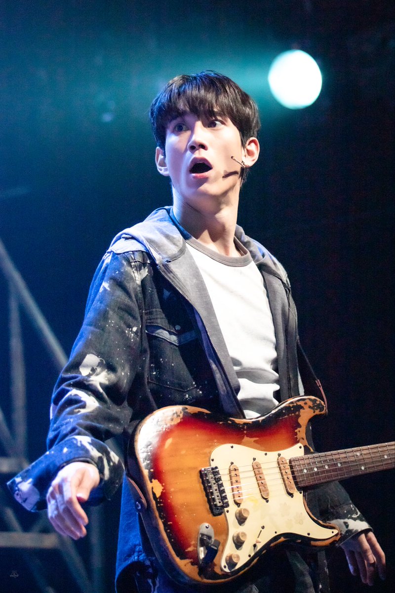 산하의 계절 tweet media