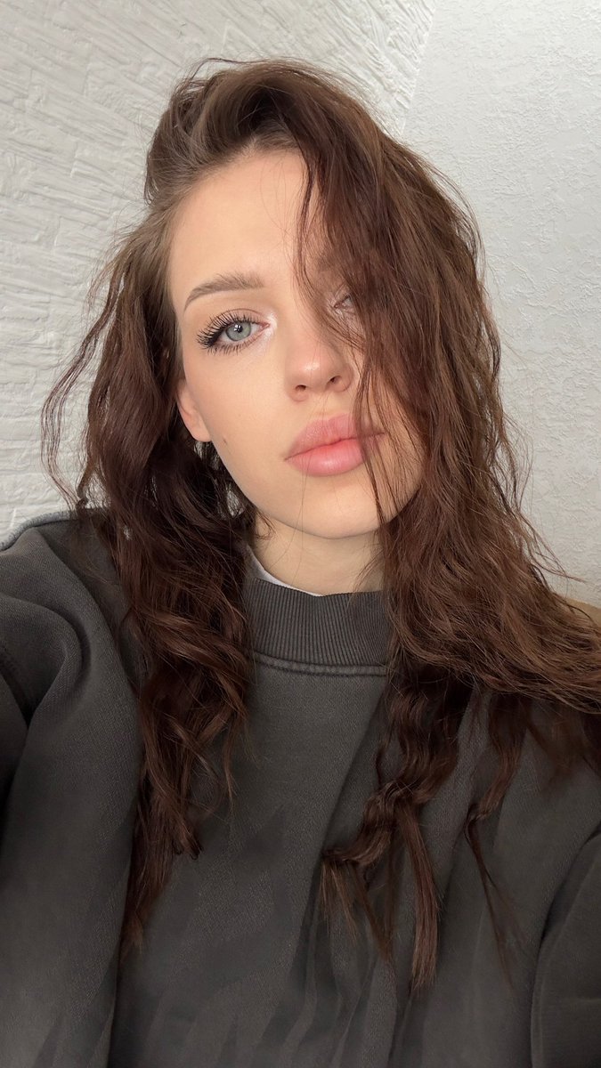 Mira🖤 tweet media