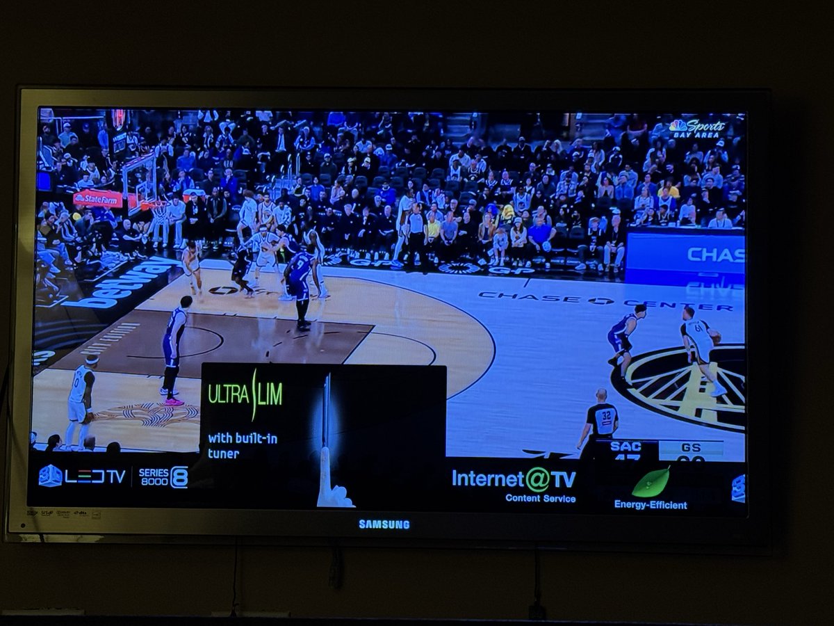 robweedn's tweet photo. @SamsungTV if you want people to NEVER buy your TV, put ads that are difficult to remove blocking consumers view of their ballgame.  #STUPIDTV https://t.co/iwU6Jjlw4M