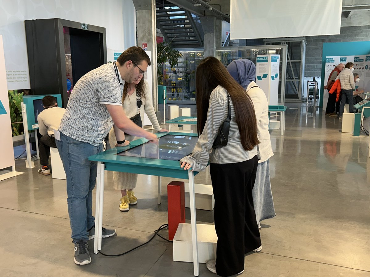 VilleArras's tweet image. [Exposition 🖼️] Hier à été Inaugurée à Cité Nature l’exposition « Intelligences, différentes par nature » met en lumière les formes d’intelligence humaine, animale, végétale et artificielle. À découvrir jusqu’au 28 mars 2027 ✨

#inauguration #arras #exposition