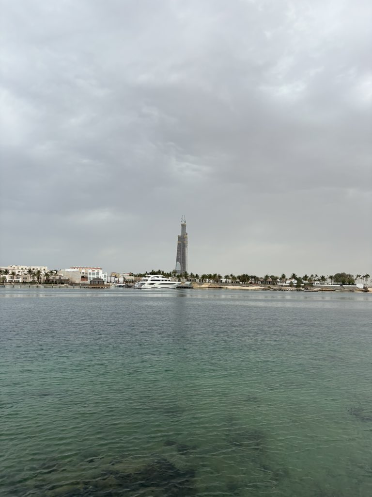 نـٰورا tweet media