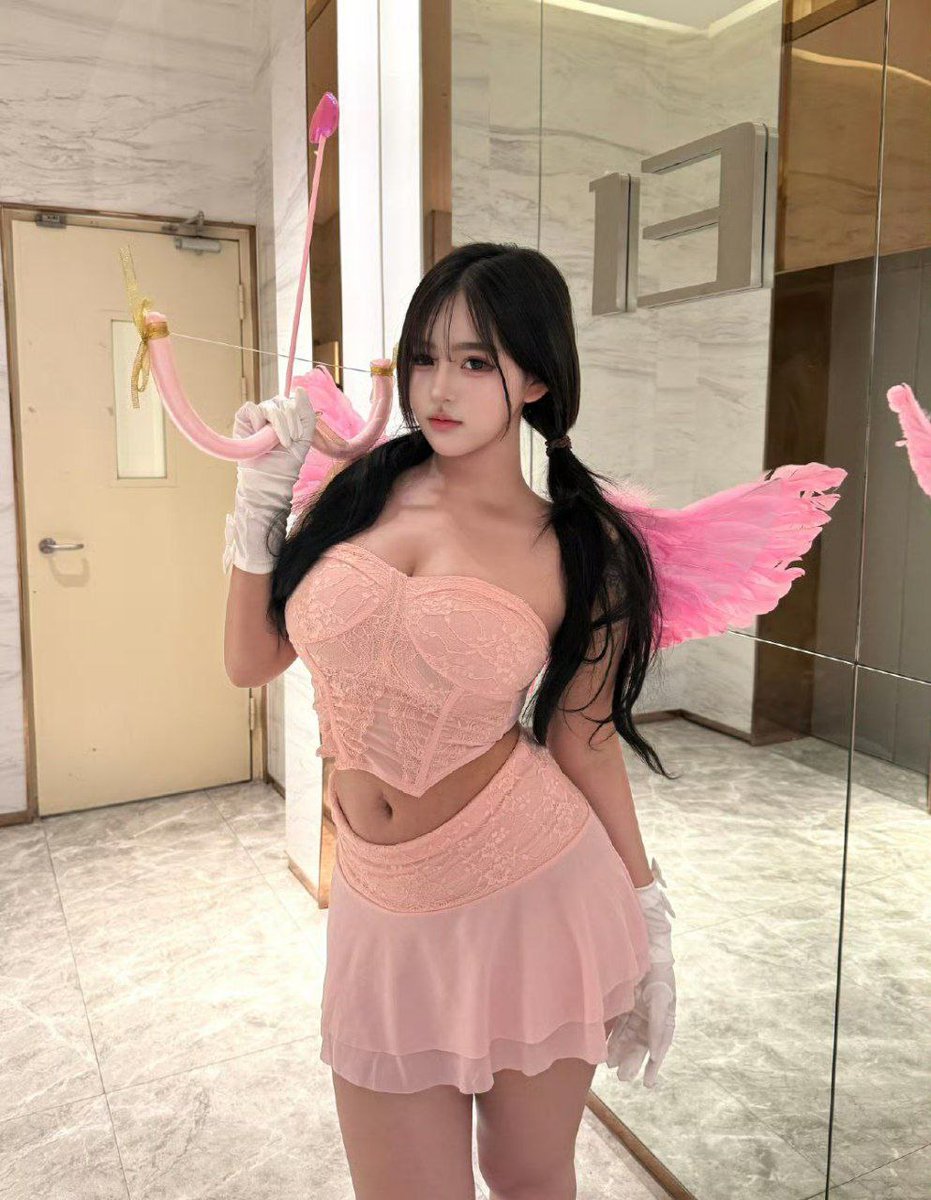 yuyuukkoo's tweet image. I'll get into your heart🏹🫀