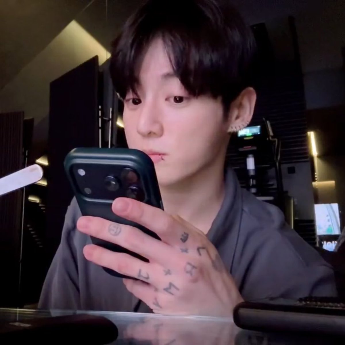 ทฝ. ㅇㅅㅇ tweet media