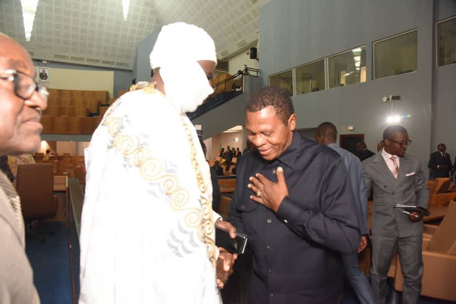 TheCameroonianZ's tweet image. Le projet de loi portant modification de certaines dispositions du Code électoral adopté #Sénat.

#Cameroon