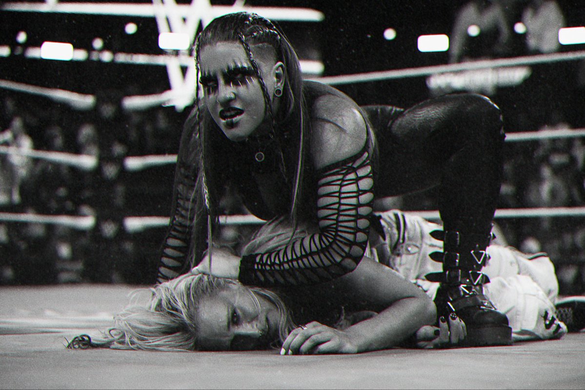 ๐๐๐ง๐๐ โฅ tweet media