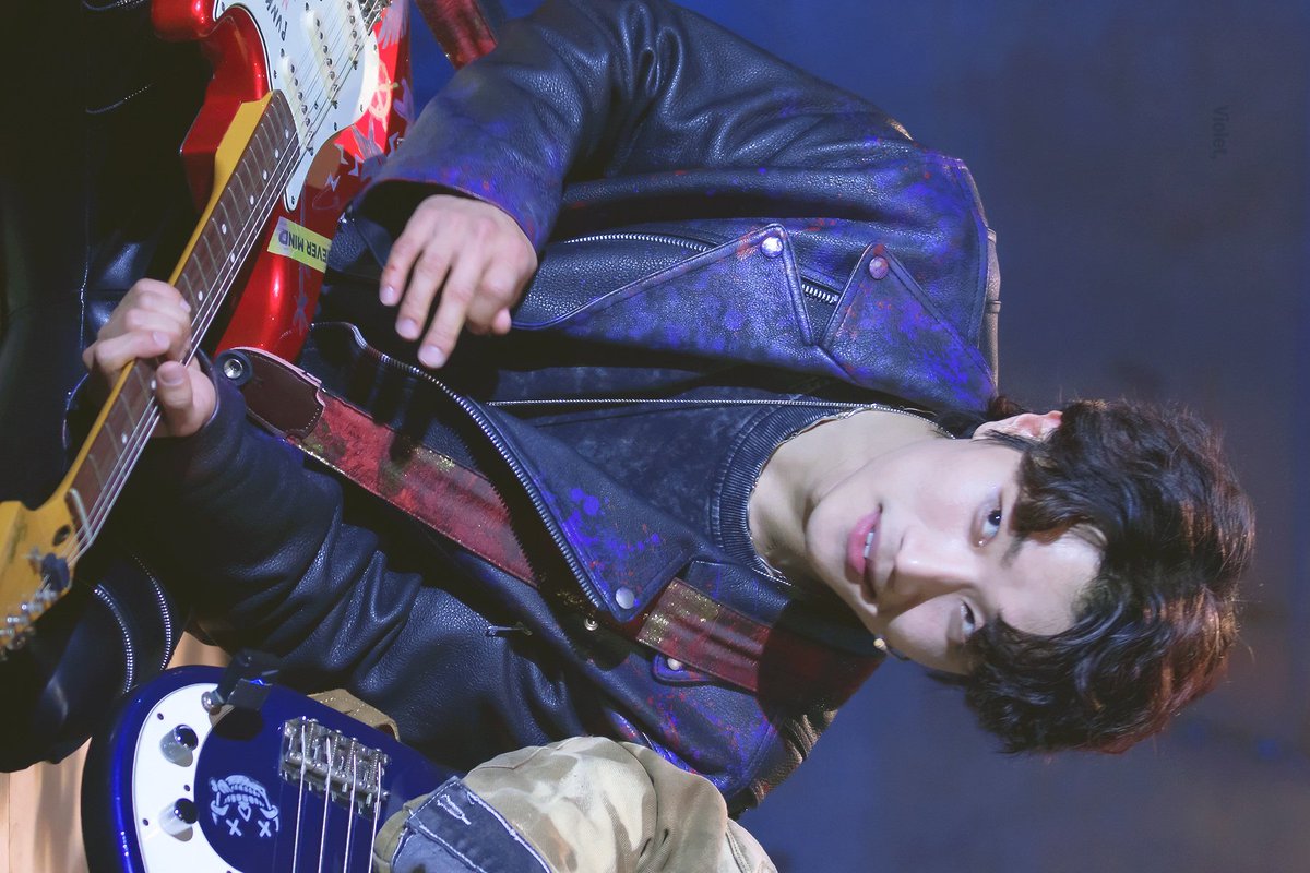 ᴮᴼᴿᴬ, tweet media